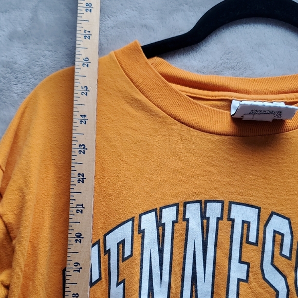 PRIVATE STOCK | MEDIUM UNISEX TENNESSEE COLLEGE SHIRT | GOLD YELLOW - Picture 7 of 12